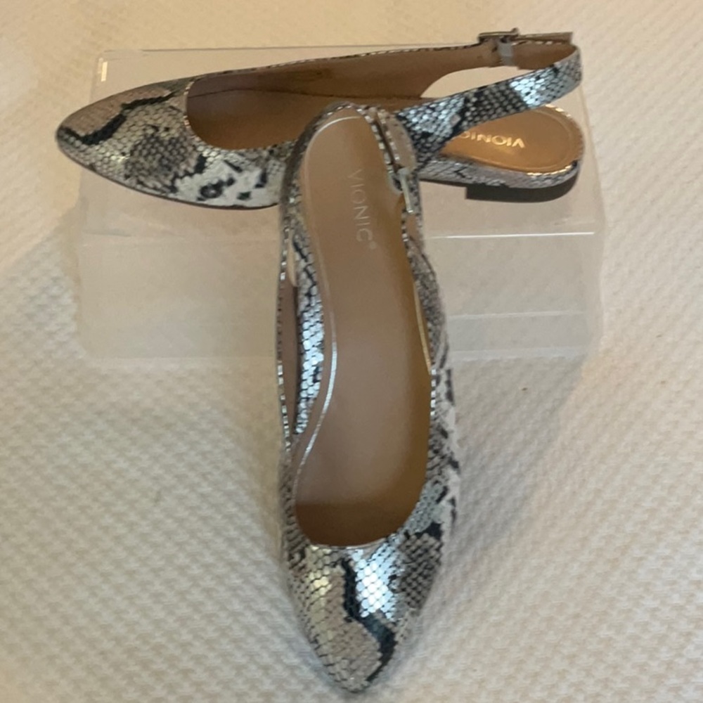 Vionic Sling-back Pointed-toe Flats